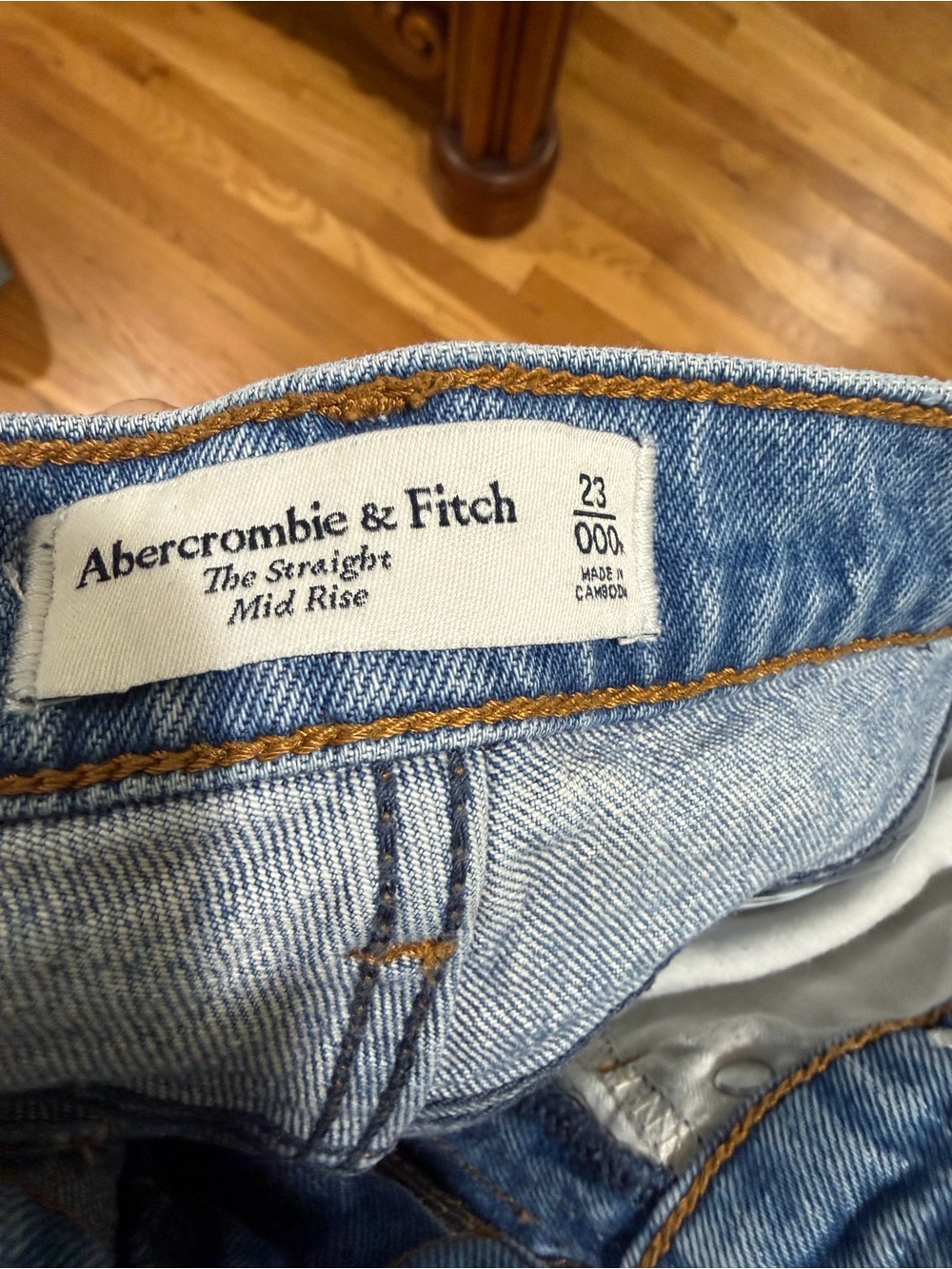 Abercrombie & Fitch Light Blue Denim Straight Mid-Rise Jeans